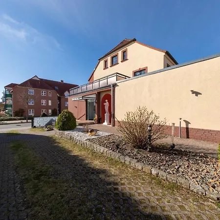 Haus Diana - Gruenfink Waren (Mueritz)
